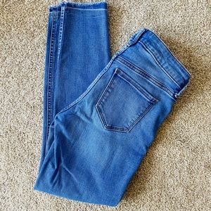 Old Navy Rockstar Super Skinny Size 2